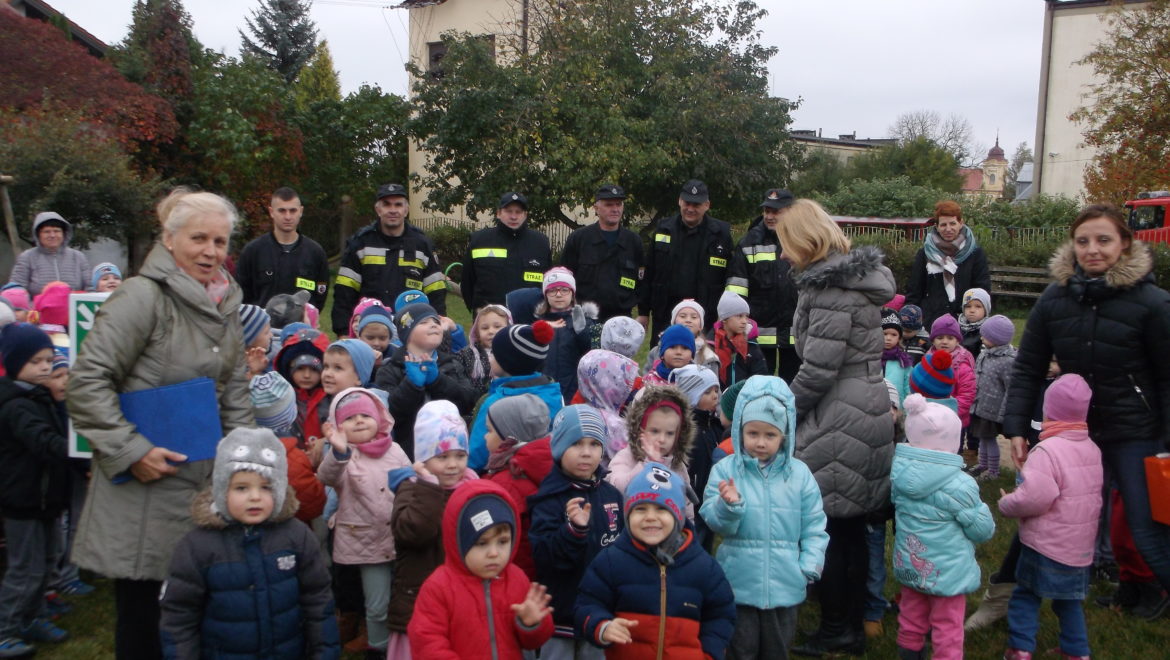 Ćwiczenia z ewakuacji w Przedszkolu Samorządowym w Choroszczy