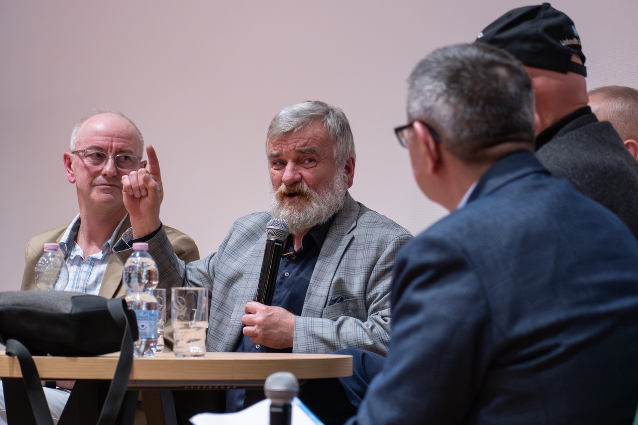 Wiele twarzy Krzysztofa Dziermy – DKF Fantom